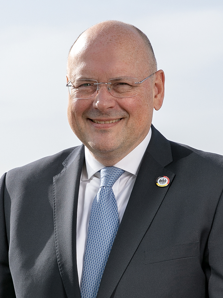 speaker-photo